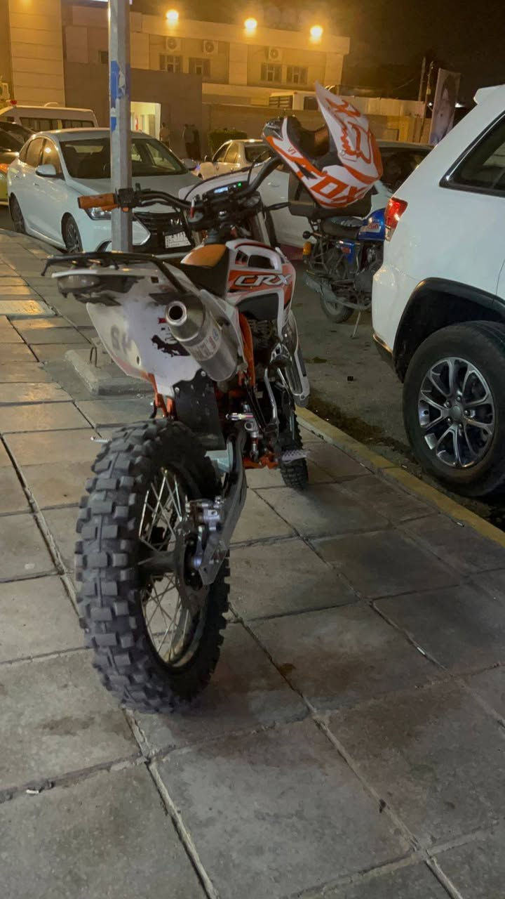 السلام عليكم قفاز CRX  ⛔ مكينة 350 للبيع الدراجة خير من الله شلعه معدل مفوله تشك الكاع تجي وتشوف كير مكينه مكفولات الدراجة العنوان بغداد الجديده رقمي *********** متواجد بس بل وتساب 🙏 كفاله عامه
