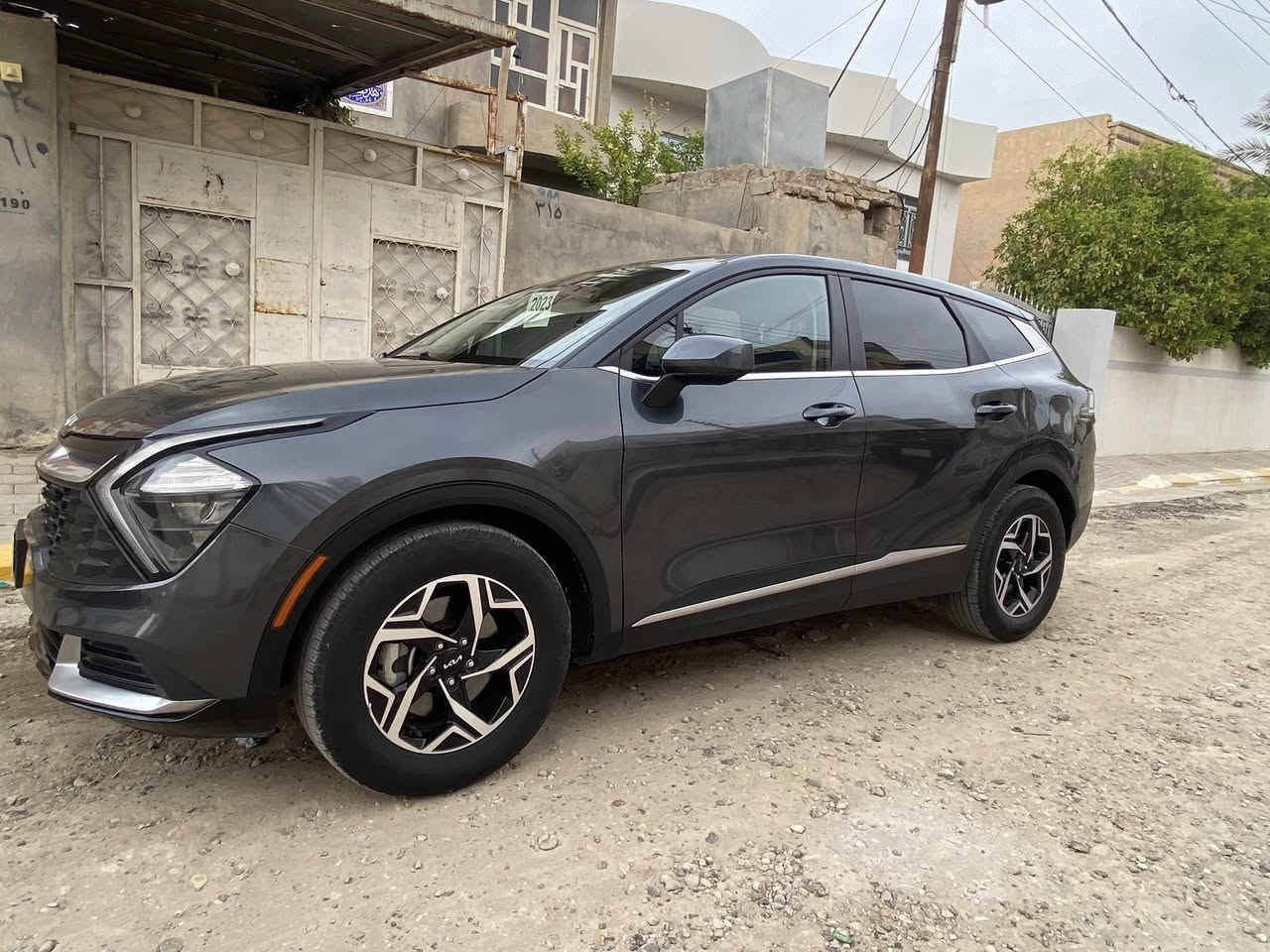 للبيع او المراوس حسب القناعة
🔴السعر 168وبيها مجال 
سبورتج 2023 امريكي 
محرك 2500 بانزين 
  ماشية 44
المواصفات 
تبريد قطعتين 
 شاشة كبيرة 
 رادار امامي 
 مانع تصادم 
 هاند بريك بصمه 
ارباك برده فقط
 صبغ جاملغ +باب كلير  
بيها سونار 
بدون رقم حره تترقم ڪل المحافضات  
📍الموقع: سامراء
-الاتصال على الرقم ‭ ‭ ‭0772 305 4947‬
