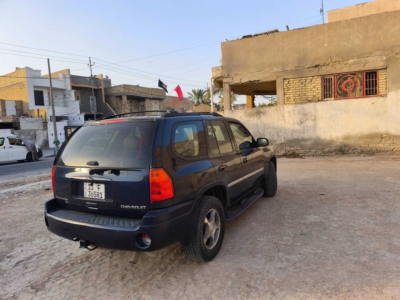 السلام عليكم
بلايزر موديل 2008 شركه عامه بدون حادث 
بيها صبغ فقط كلير بالبنيد 
محرك تاهو 8 سلندر 
فول مواصفات ltz
رقم بغداد انكليزي تحويل ثاني يوم 
سياره نظيفه وجاهزه 
مكان السياره واسط الكوت 
***********
