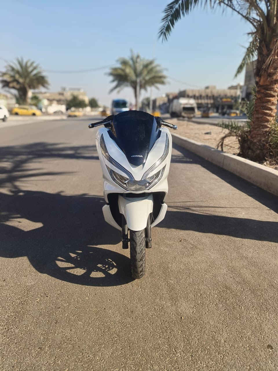 سلام عليكم بيس اكس جيل الثالث شلعه معدل حلوه حساات كهربيات كله شغاله سعر1850 عنوان مدينه الصدر ر قم.***********
