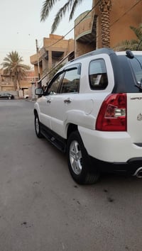 سبورتج 2009 خليجي ابيض مكفولة كفالة عامه ماعدا البلاستك السونار مع الص...