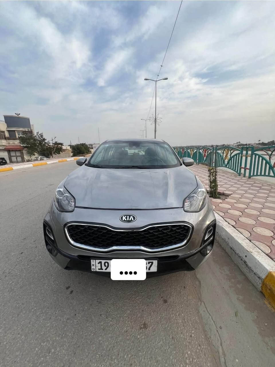 السلام عليكم
سبورتج موديل 2022 وارد اميريكي رقم كربلاء بأسمي تحويل مباشر للبيع بيه نواقص بسيطة السيارة جديدة بمعنى الكلمة

محرك 2400 GDi فور ويل 4*4

4 سلندر.    
فئة LX  معروفة مواصفاته

حادث نفس ما موضح بل صور قطعتين فقط

البنيد راجع بارد +++ سمكره وصبغ باب جنطه ومبدل راديتر فقط ذني
شاصي لغد جاملغات محرك كله مكفول شرط الفحص
بدون دواخل ايرباك ستيرن فقط راجع سستم الباقي كله سليم
السيارة على ممشى امريكا فرق بسيط السعر 167 وبيه مجال 

مكاني كربلاء طويريج

رقم الهاتف *********** 
واتساب : ***********
