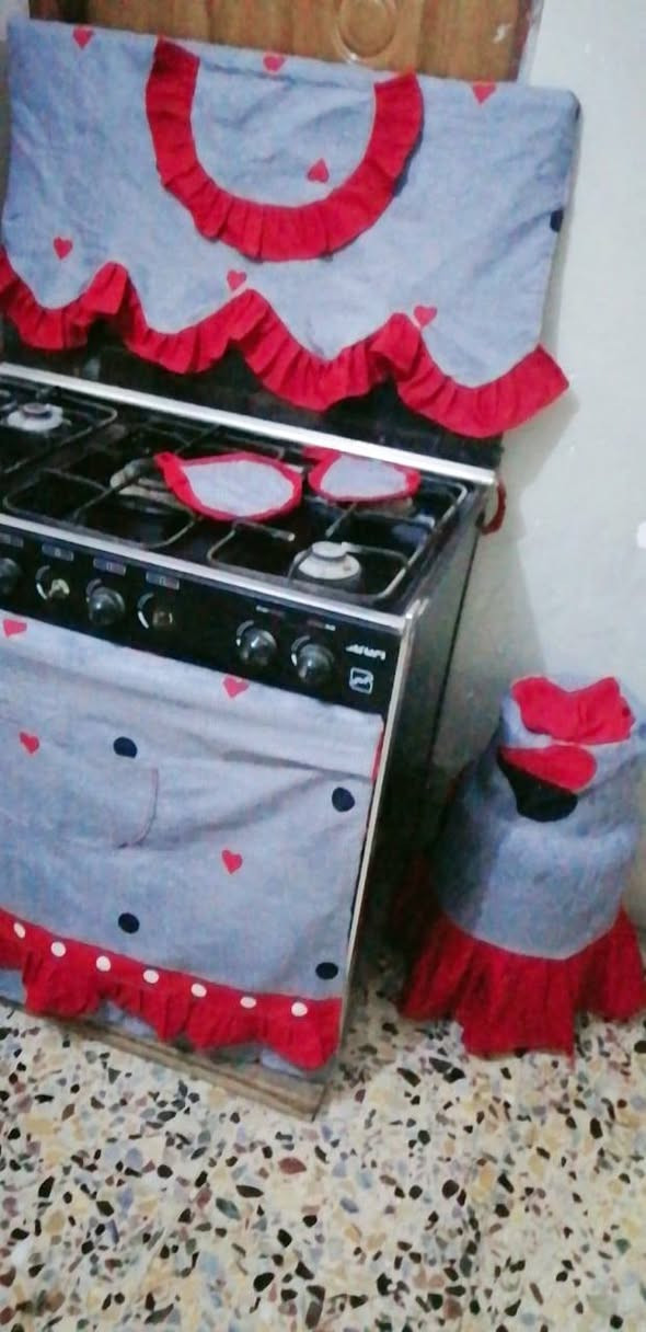 غراض للبيع
1-غرفة تركي لون ماروني نضيفه
2-طباخ مستخدم قليل
3-كاروك طفل
4-مكينة خياطة
5-مشغل اقراص ديفيدي
6-بردة جديدة
لمعرفة الاسعار خاص او واتساب
***********
