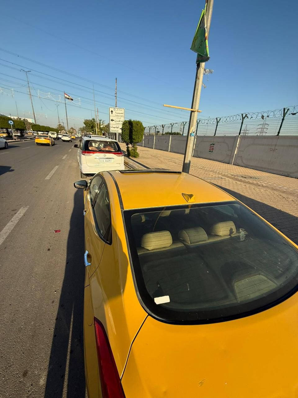 سلام عليكم اخوان لنتره موديل 2012 فول موصفات بيه ضربه بل بجم او او باب السايق مبدل كير مكينه كله مكفول سياره ابسمي مكاني بغداد رقمي ***********
