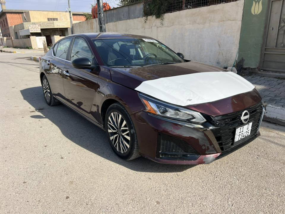 نيسان التيماموديل 24صورالحادث بالمنشوربدون صبغ فقط شويه البنيد صار بيه باردات بالبنيد وبالباب  ماشيه16الف السياره تحويل ثاني يوم مواصفات SVمعروفه سياره جاهزه السعر170وبيه مجال الاتصال***********
