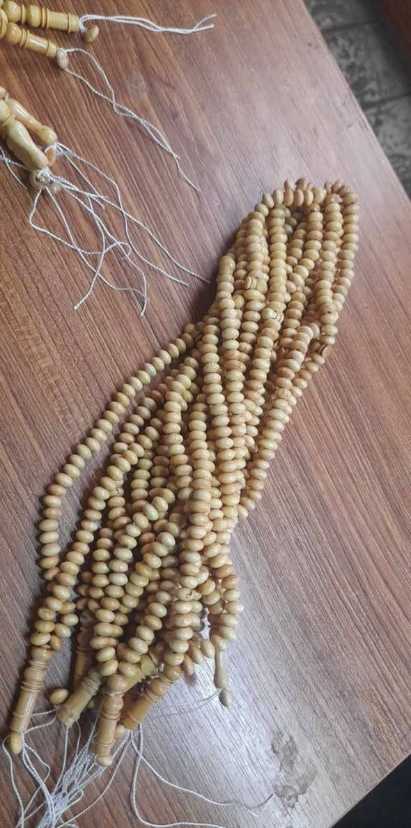 السلام عليكم،
مساء الخير. نسأل الله أن تكون ليلة القدر مباركة على جميع المسلمين.

نحن مصنعو مسابح الشمشير في إسطنبول – تركيا،
نقوم بالإنتاج والبيع بالجملة.

المقاسات والأسعار:
 • خرز ٥ ملم — 8$
 • مسبحة شمشير ٦ ملم — 8.5$
 • مسبحة شمشير ٧ ملم — 9$
 • مسبحة شمشير ٨ ملم — 9.5$
 • مسبحة شمشير ١٠ ملم — 10$

الأسعار هي سعر الدستة.
الدستة الواحدة تتكون من 10 مسابح (99 حبة) من الشمشير.
(مقاس ٥ ملم يباع كخرز فقط).

يمكن طلب البضاعة مع تركيب أو بدون تركيب حسب رغبتكم.

طريقة العمل:
 • نقوم بتجهيز الطلب معكم.
 • يتم دفع 40٪ مقدماً.
 • نعطيكم موعد التسليم (حسب حجم الطلب).
 • عند انتهاء التصنيع يتم دفع المبلغ المتبقي.
 • ثم نقوم بشحن البضاعة.

لدينا شحن إلى:
 • السودان
 • تشاد
 • المملكة العربية السعودية

أسعار الشحن الجوي لكل 1 كغ:
 • السودان: 9$
 • تشاد: 8$
 • السعودية: 4$

طاقتنا الإنتاجية أكثر من 50,000 دستة سنوياً.

نتمنى لكم تجارة مباركة.

#خشب_شمشير #قلم_شمشير 
#خشب_شمشير_خاص #خشب_شمشير_للمسابح #خرز_شمشير #خرز_٥مل #خرز_مسبحة #مسبحة_شمشير #سبحة_شمشير #مسابح_شمشير #مسبحة_٦مل #مسبحة_٧مل #مسبحة_٨مل #مسبحة_١٠مل #سبحة_خشب #مسبحة_خشب #مسابح_خشب #صناعة_المسابح #تجارة_المسابح #بيع_مسابح #خرز_للمسابح #مواد_المسابح #صناعة_السبح #مسبحة_اسطنبول #مسابح_اسطنبول #مسبحة_تركيا #مسابح_تركيا #صناعة_تركيا #منتج_تركي #مسبحة_السودان #مسابح_السودان #تجارة_السودان #مسبحة_تشاد #مسابح_تشاد #تجارة_تشاد #مسبحة_نيجيريا #مسابح_نيجيريا #تجارة_نيجيريا #تجارة_افريقيا #مسابح_افريقيا #بيع_بالجملة #مسابح_جملة #خرز_جملة #مسبحة_جملة #توصيل_للسودان #توصيل_لتشاد #توصيل_لنيجيريا #تسليم_فوري #بضاعة_جاهزة #شحن_جوي #اسطنبول #تركيا


**إذا كنت صاحب هذا الإعلان وتريد حذفه لأي سبب، رجاءا أرسل رسالة إلى الدعم الفني**