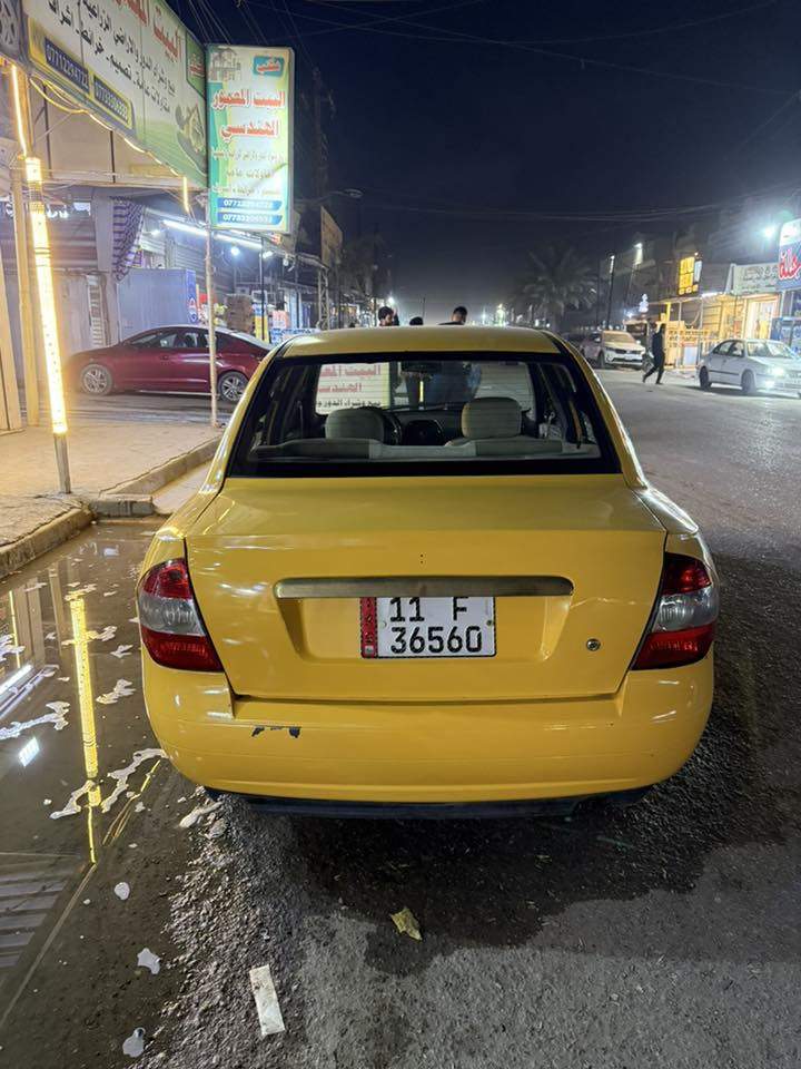 السلام عليكم
سياره طيبه 2015
محرك كير خير من الله
صدر امامي خلفي
السياره ضربتها صندوك وجاملغ جهت السايق 
السياره بسمي هيئه غرامات عليه
تحويل ثاني يوم
السياره نصبتها حلوه
السعر 37 وبيها مجال 
مكان السياره بغداد حي البساتين 
رقمي ***********
