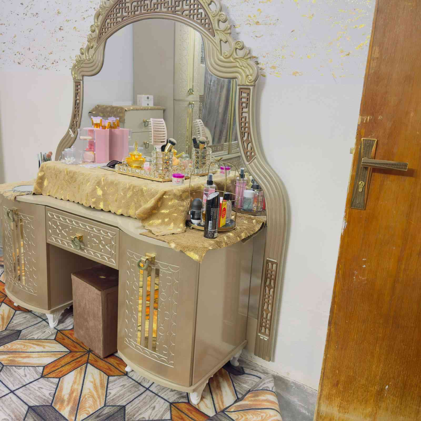 غرفة نوم تركي فاخر
نظافة عامة وخشبها تكمه قوي
السعر 750 الف ويه توصيل مجاني
وين ما جنت


**إذا كنت صاحب هذا الإعلان وتريد حذفه لأي سبب، رجاءا أرسل رسالة إلى الدعم الفني**