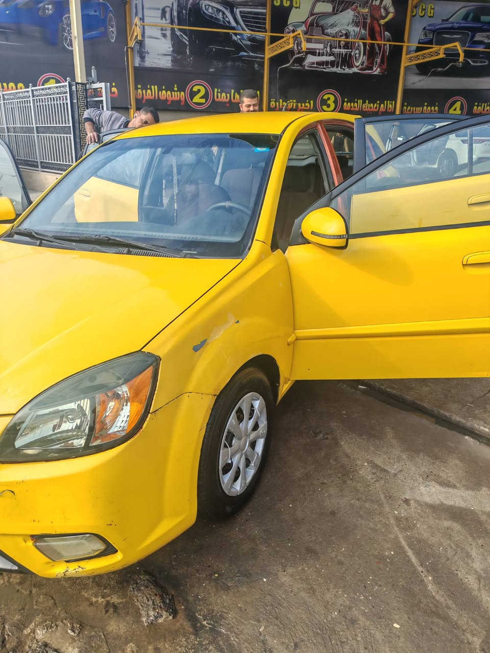 السلام عليكم
كيه ريو هاش باك موديل 10وارد امريكي  مواصفات برايد تحكمات استيرن كير شرط محرك مال كصه قبل سبوع شديته الله شاهد 600الف رقم انكليزي نينوى بسمي هيا غرامات صفر سيارة جاهزة من كلشي طخم جديد سعرها 95 وبيها مجال  ***********
