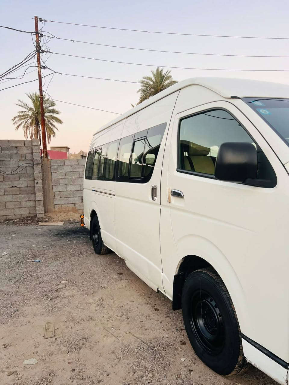 هايسه موديل 11 سياره جاهزه للاخير  من دوشمه عامه مصار هواي من دوشمتها باب كهربائي سياره وشاشه ومنضومه غاز  صدر جديد بور جديد مشط ستيرن جديد سياره مكفوله كفاله عامه من صبغ عدا خياس شويه مسوي اني بيدي وشويه باب سلايت من جوه سياره رقمها واسط بسمي 

الاتصال ع ***********
مكان السياره بغداد
