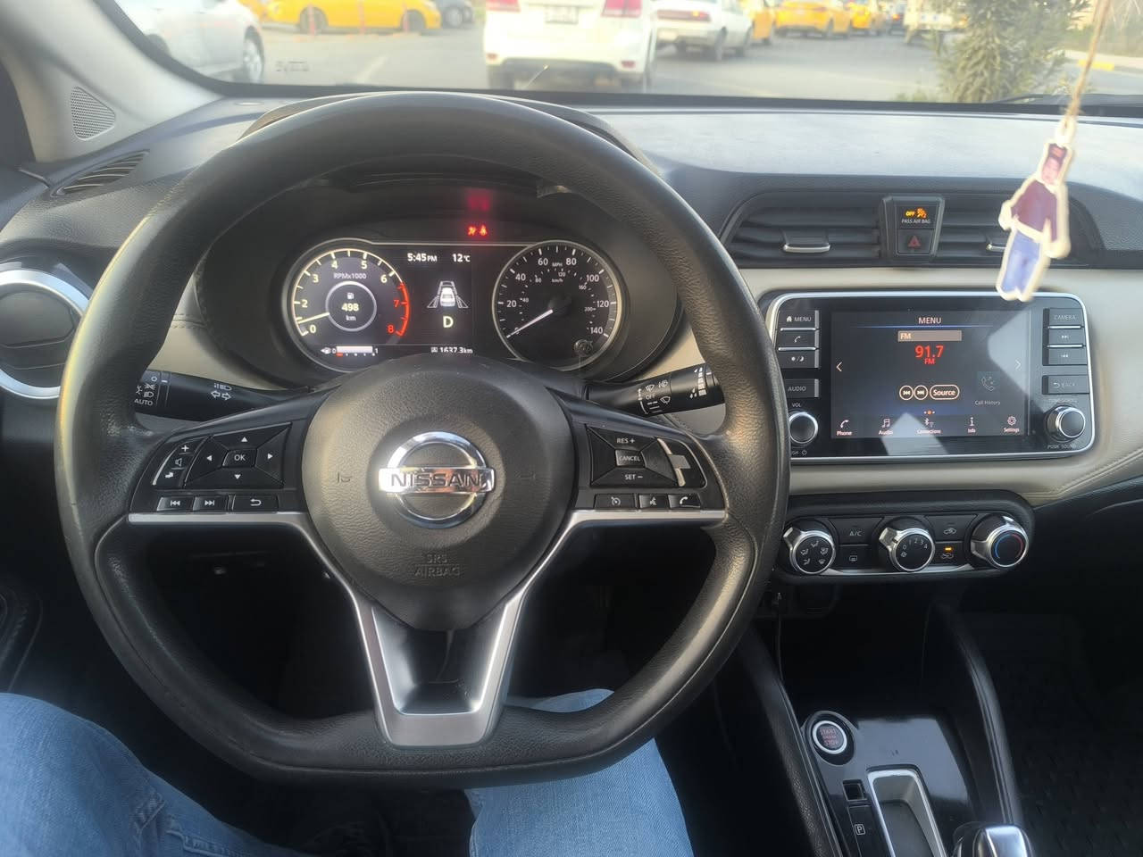 نيسان فيرسا للبيع 
موديل ٢٠٢٠ sv رادارات اماميه وخلفية مع توقف ذاتي 
الضرر قطعه موجوده الصور  ماشيه ١٨٠ الف كيلو 
مكانها كركوك 
السعر ١١٠
***********
