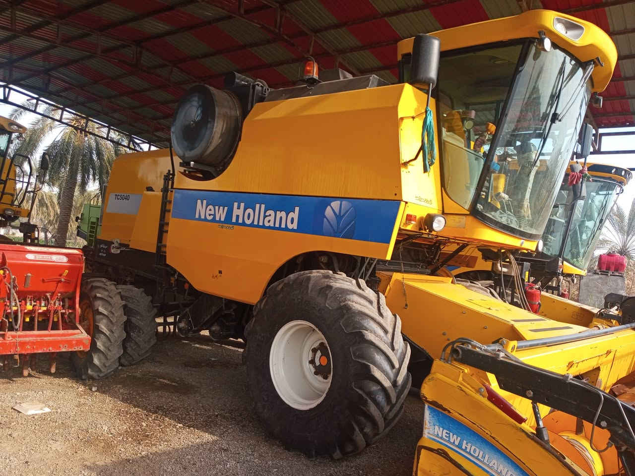 السلام عليكم حاصدات للبيع داخل شركه الحصاد الذهبي ***********.
