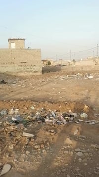 قطعه للبيع ٦٠٠ متر تريد ميتين عادي البيعلك سبع قصور شارع المشروع ع شار...