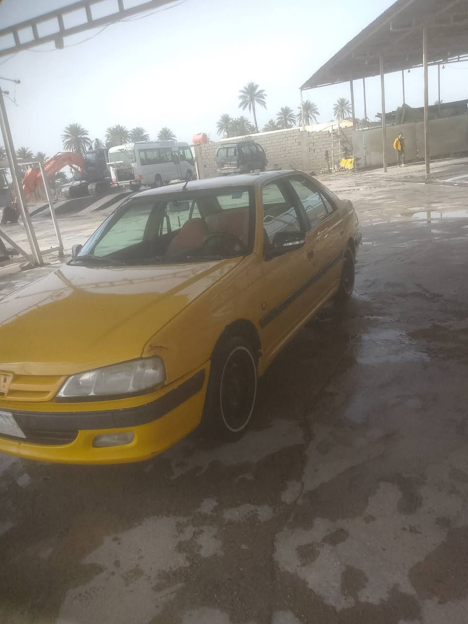 سلام عليكم مراوس او بيع نيفان لو بيوايدي اوتوماتيك محور السعر 35 البيع المراوس يختلف اخوان اريد سياره اوتوماتيك على باب الله مراوس ‏‪***********‬‏
