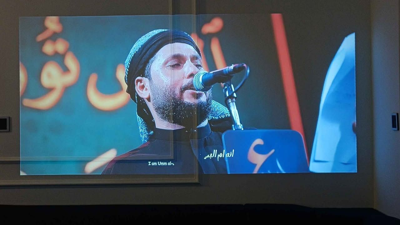 داتاشو الذكي PUTRIMS K12. 
راقي جدا ويفيد المدرسين او المواكب او الاستخدام المنزل

يتميز الجهاز بخاصية الضبط التلقائي للصورة وتصحيح الانحراف التلقائي. 

يعمل بنظام Google TV الرسمي المدمج، مما يتيح الوصول إلى تطبيقات البث الشهيرة مثل Netflix و Disney+. 

يدعم تقنيتي WiFi 6 و Bluetooth 5.2 لاتصال سريع ومستقر. 

يأتي بدقة عرض اصليه 1080P ودعم 4K 
 ومستوى سطوع عالي جدا جدا 1500 ANSI  40000   لومن  👍💪❤️

نظام كوكل TV الافضل بدقه 2160p 4K
حجم الصوره 300 انج 

يتضمن مكبر صوت مدمج بقوة 20 واط ويدعم التحكم الصوتي.
مفعل برامج نتفلكس رسمي وكذلك برايم
يحتوي على يوتيوب رسمي وكذلك سوق بلي رسمي 
موجود مراجعات عنه باليوتيوب و ادزلك فيديوات بالنهار 

للبيع فقط السعر 185 الف و توصيل موجود كربلاء, العراق


**إذا كنت صاحب هذا الإعلان وتريد حذفه لأي سبب، رجاءا أرسل رسالة إلى الدعم الفني**