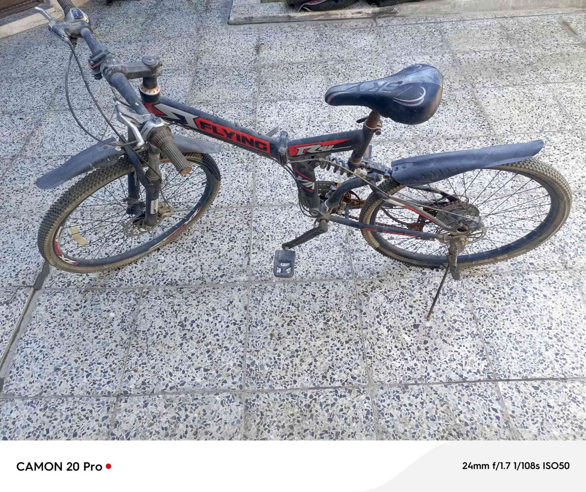 (بيع سريع)دراجه شحن للبيع لا يوجد اي خلل فقط تاير مبنجر + بايسكل تعبان السعر 400
وقابل للتفاوض عبر الرقم الاتي:***********
