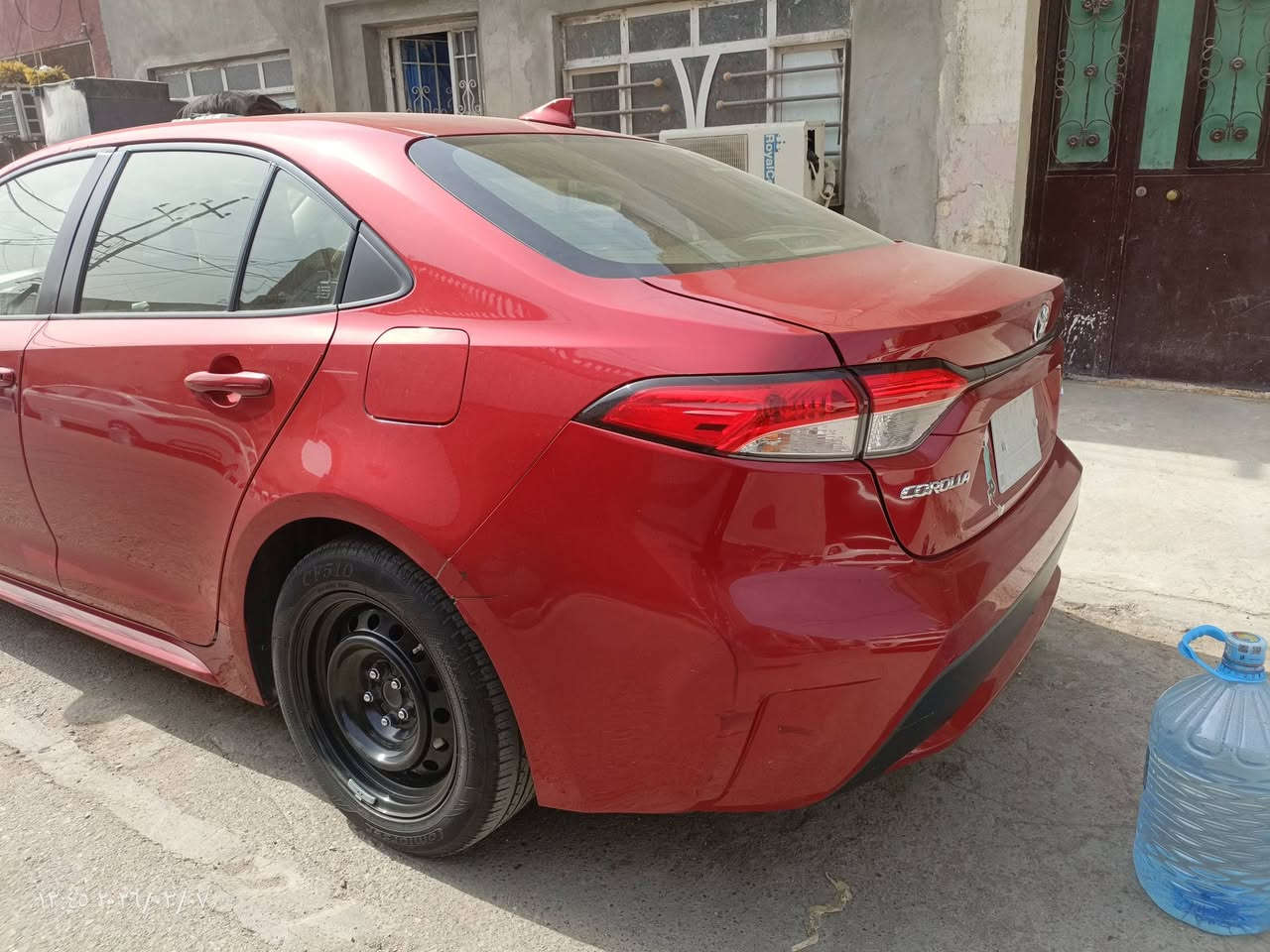 السلام عليكم مرخصة الدمن 
كورلا موديل 21 للبيع باقي سنتين تصير حره السعر 130او بيها مجال مكاني بغداد ***********
