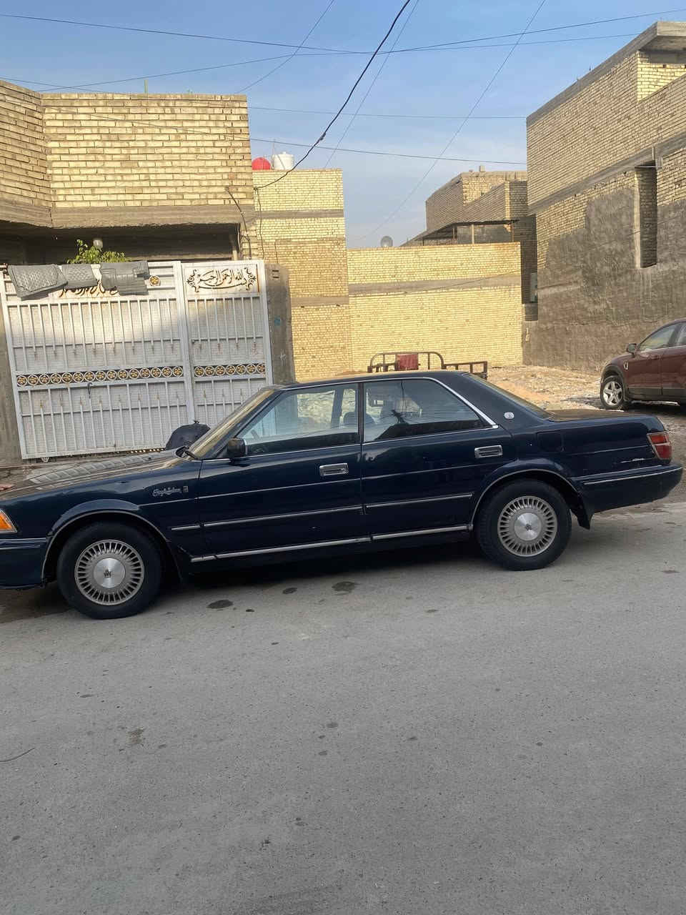 بغداد 
سلام عليكم 
سيارة هارتوب 
موديل 87 رقم بغداد مشروع وطني سنويه 2028 تحويل مباشر مكفول من  محرك 3000cc حدادية  وصدر  تخم تاير جديد  تبريد العنوان بغداد  السعر $57 وبيه مجال بسيط 
***********
