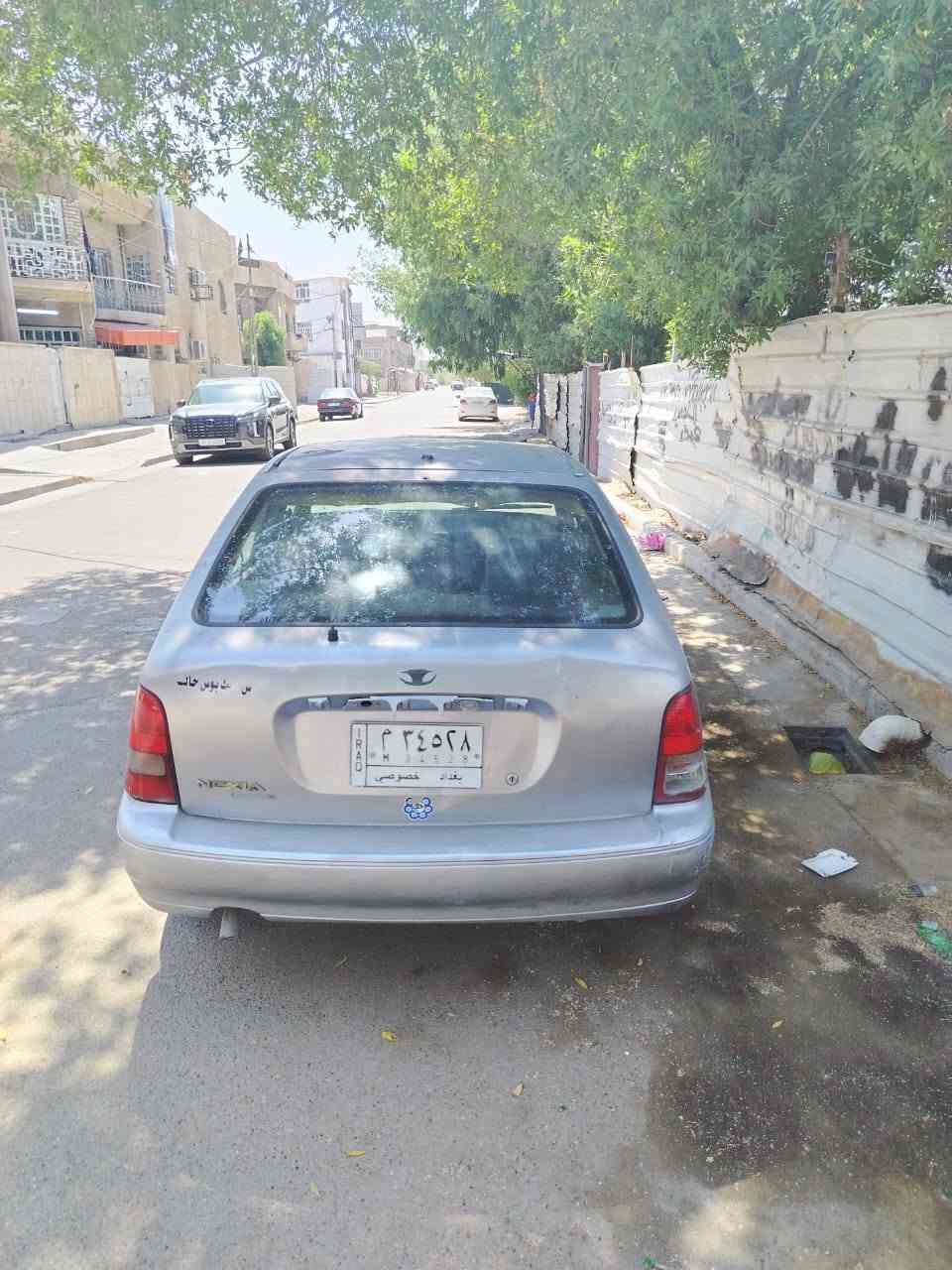 دايو هاچباك موديل 1996 
سياره كير عادي  محرك بحاله جيده سياره جاهزه السعر22ورقه  رقم بغداد مشروع وطني مكاني بغداد  اتصال ***********
