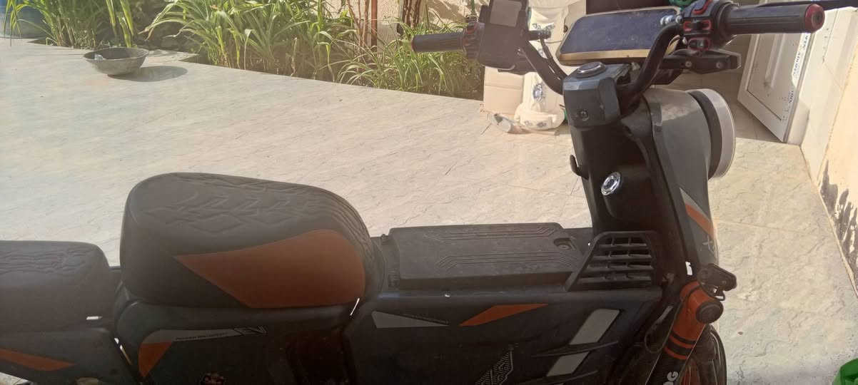 دراجه اكس 900عوزه بس باتريات فقط السعر 250/***********
