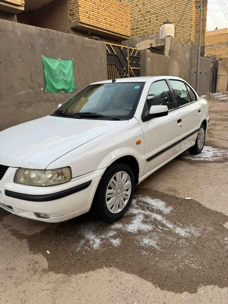 يالله السلام عليكم شباب سمند موديل11 نطقه بعده وضع شركة يعني سياره بلاد كله حت جرس كلشي بيه بلاد. سياره جديد كلش وبسمي رقم ميسان. سياره ماشيه260 تختم تاير جديد باتري جديد. تبريد ثلج غرفته شركة  السياره مكفوله بيه بارد بالجامغ الخلفي وبيه بارد بالحوض  وقبق صندوك مبدل فقط  والباقي كفاله دوس ما دوس. مكفولات. وتجي وشوف سياره بعينك وعيوني الك. السياره بسمي سنوية 29  السعر. 50 وبي مجال رقمي ***********

