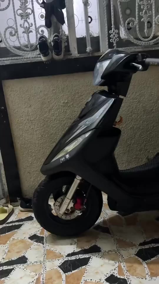 اسلام عليكم دراجه ماكس عدله للبيع الدراجه  ابحالت الوكاله مكفوله كفاله عامه من كلشي تجي تفحص وتروح الدراجه مزوده كلجات رياضي ابلاد الدراجه ابلاديه السعر مليون ١٠٠ وبيها مجال للشراي عنواني بصره شط العرب للتواصل هاذا رقم ***********
