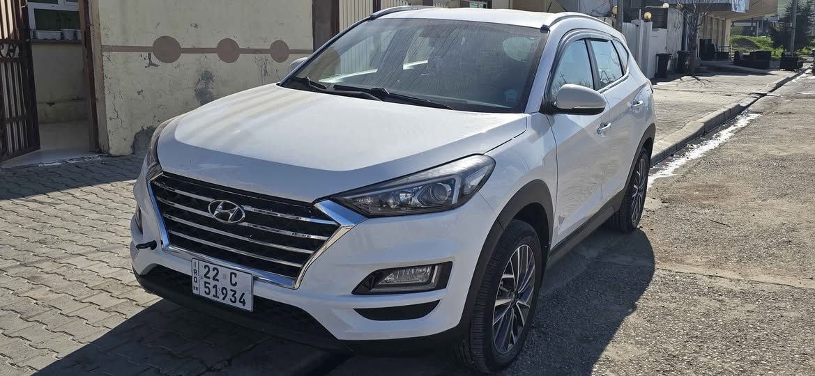 سياره توسان واردي كوري محرك اربعه سلندر ممفتوح شرط  تاكية على صفحه بيها عقجين امبدل والي يريد تفاصيل اكثر يتصل موصفات السياره بصمه تحكم استيرن كشن  كهربائ نظام اايكو  مشية 60 الف ابيع السياره صبغ عام وشرط التحويل سنويه وهزه  جديد فايبر واتساب 
 ***********
*********** اكر, نينوى
