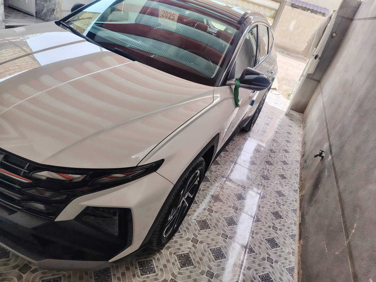 توسان موديل 25 كفاله عامه  توكلر ماشيه 11 الف السعر 228 وبيهه مجال ***********
