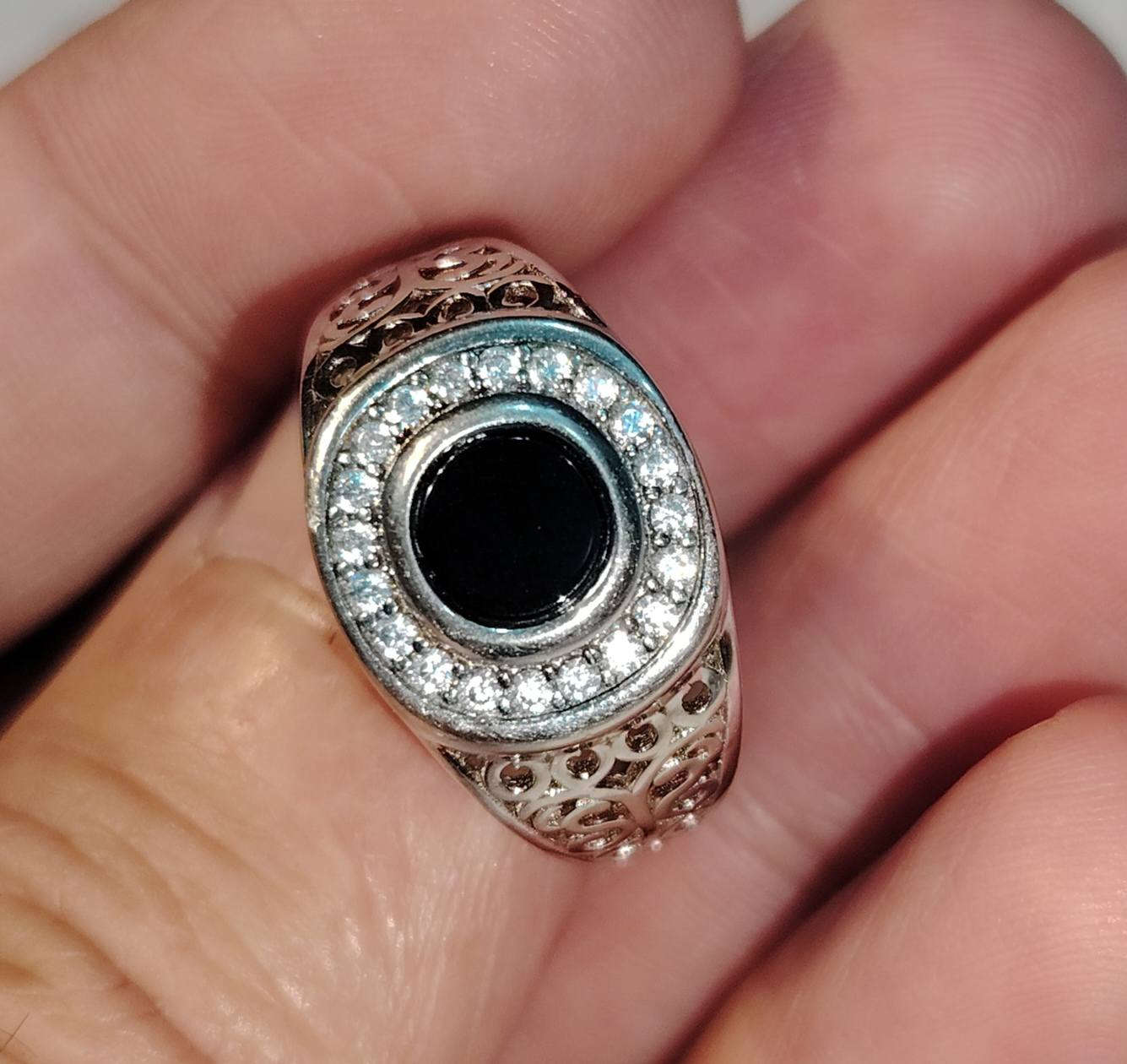 حجر صيني  سعر خاص واتساب فقط ***********
