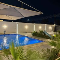 تتوفر حجوزات طيلة أيام الأسبوع يتوفر مسبح حار للحجز والاستفسار واتساب ...