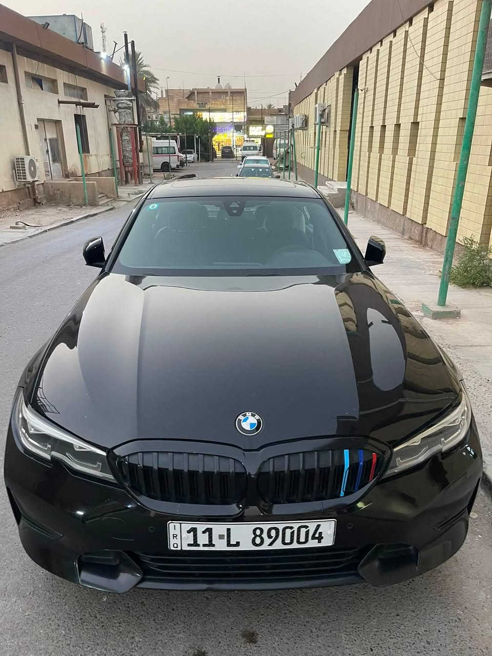 بي ام ( 330i ) موديل :2020
فول فول مواصفات بصمة سلايد فتحه

ماشيه : 120km
  ملاحظه  : الضرر  كلش حلو موضح بالسونار ويه الصور

مواصفات:

اناره ترحيب 
دخول ذكي بصمه 
محرك اربعه سلندر تون تيربو 
فتح سقف 
سستم سماعات 
حساسات امامي + خلفي 
وضعيات قياده 
ويل كب حجم (20) 
سايد بريك بصمه +مثبت سرعه
اشارات بالمرايا 
اوتو هولد
تحديد مسار 
شاشه دجيتال
نظام مانع انزلاق الي 
ماسحات اوتو
تدفئه كشنات
كشنات كهربائي السايق والصدر 
كشن السايق خزن ميمري
لايت وبكلايت لدات 
شفتات استيرن 
داخل اسود
ماوس تحكم بالشاشة 
كيجات دجيتال 
باقي المواصفات معروفه

سعرها:200$

مكان السياره بغداد/الدوره
تفاصيل اكثر هذا رقمي ***********
