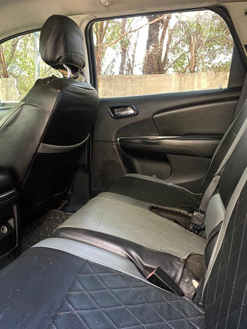 حدثههً بنيد طاير بدون يرباك لموديل ١٧
٣قطع صبغ وكل نقص مابيهه سعره 150وبيه مجال رقم الهاتف‏‪***********‬‏
