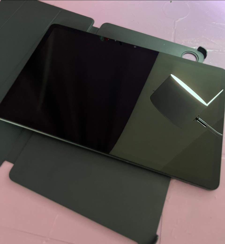 ايباد هونر 9 ، نضيف هستوني مشتري استعمال قليل  5 اشهر تقريباً السعر 250( كل شي ويا كارتونه - شاحنه - گفر)


**إذا كنت صاحب هذا الإعلان وتريد حذفه لأي سبب، رجاءا أرسل رسالة إلى الدعم الفني**