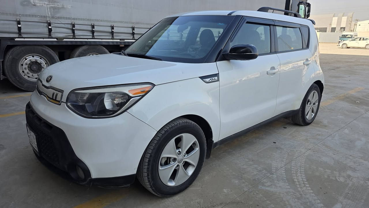 صول 2016 محرك 1600 رقم بغداد بأسمي
الحادث جاملغ عكس السائق ما واصل للشاصي 
(بدون أيرباك) صور الحادث مرفقه 
بس اكو طعجتين بالعراق ومؤشره على الصور 
شاشة كامره تحكم استيرن تبريد تدفئه كله شغال
سعر 11.500$ (115ورقة)
اي استفسار تواصل على الرقم ***********
