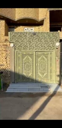 صباغ أبواب وشبابيك • أسعار مناسبة