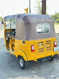 تكتك للبيع موديل ٢٠٢٠ مكفوله كله شلع ابيع كفاله عامه بس بيت ضربه بل لغ...