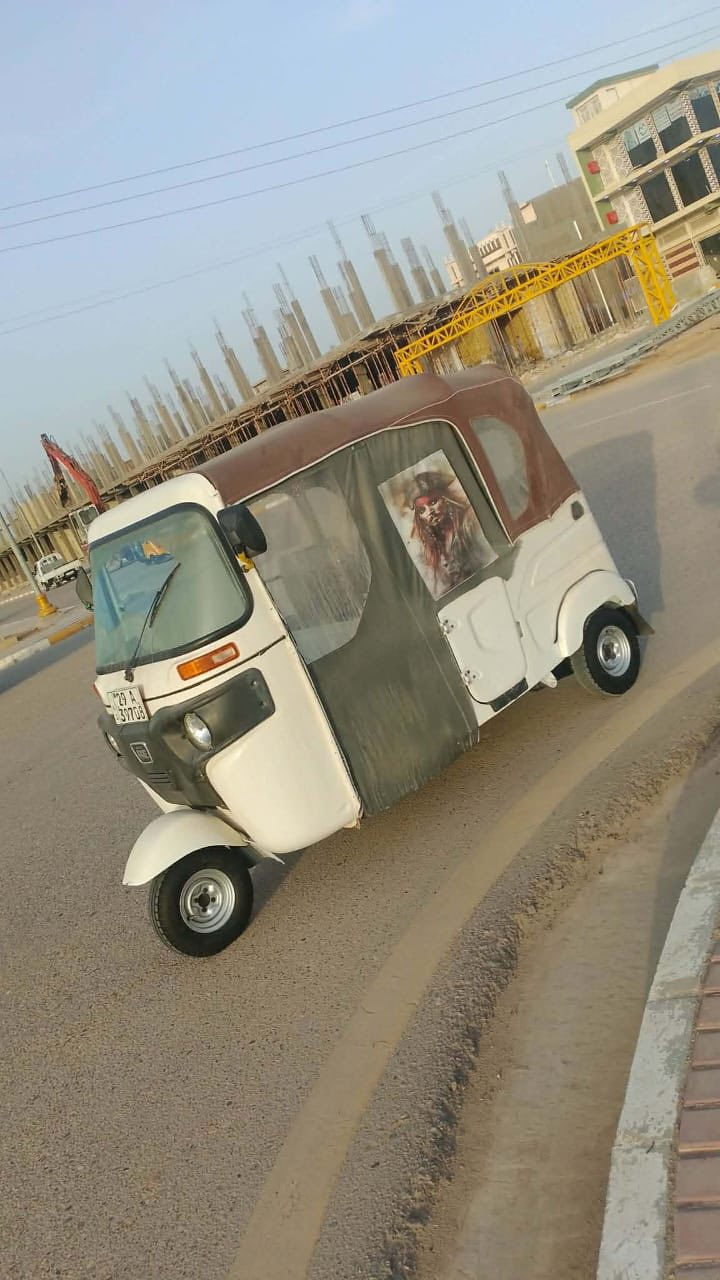 يالله السلام عليكم تكتك موديل  22رقم وسنويه انكليزي التكتك خير من الله مال بيت الله يشهد تاخذها الف دينار ماتذب عليها بوجهك للشارع مكينتها مفتوحه بس ولفات اصلي شركه  المكان  وبيها صبغ بس بالدوس بدون كص  السعر 7900 وبيها مجال كلش كلش بسيط المكان واسط الصويره
للاستفسار
***********
***********
