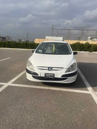 بيجو ٢٠٠٤ • كم مشي • رقم أربيل