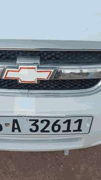 السلام عليكم افيو للبيع ١٠ خليجي رقم قادسيه أوتوماتيك مكفوله من الضربه بيه قطعتين صبغ جاهزة كير ومحرك وحداديه و كهربايات وتخم تاير كله جديد مابيه نقص جاهزة وخير من الله السعر٧٠المكان الدوانيه غماس للستقدفسار علا الرقم***********واتساب
