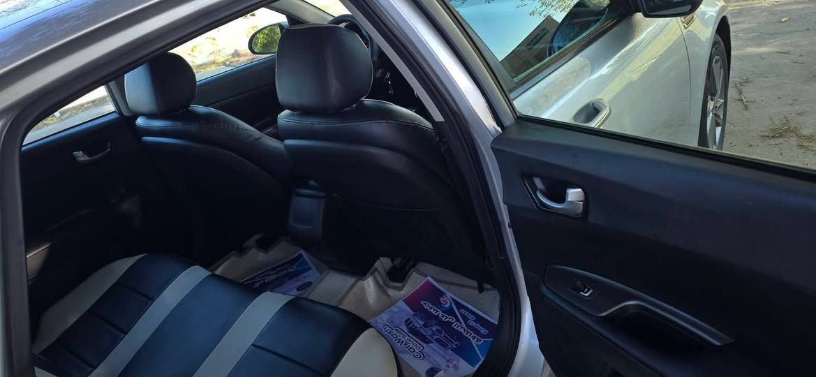 اوبتما موديل 2020رقم اربيل دولي السنويه تنتهي 2027 بسم عربي  السياره جديده خير من الله شكد تتصور جديده حادثه مرفق بالصور جداً بسيط السعر خاص اتصل واني خادم ***********
