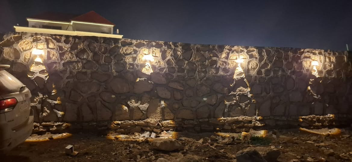 احد عمالي في منطقه عرب جبور
فني تئسيس منازل و عمل وصيانه البوردات
لتواصل 👈***********
