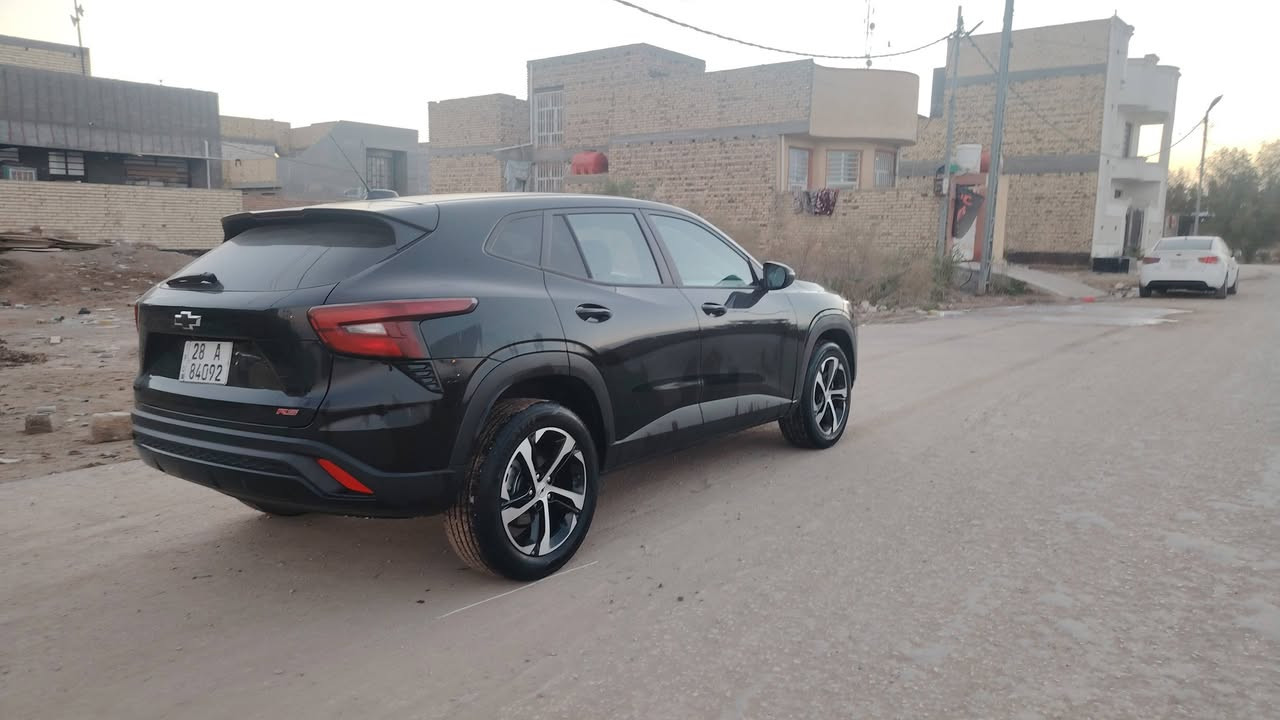 السلام عليكم
شوفر ليت تراكس موديل 2024.وارد امريكي. بيه جاملغ وباب وبنيد بدون داخل  ماشيه 17
رقم نجف تحويل ثاني يوم   مراوس يرهم 
شعندك نزل واتساب. مكاني بابل 
فه السياره  RS.  
***********
