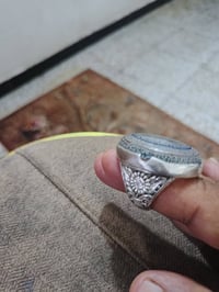 عندي محبس للبيع السعر ١٠٠ الف دره نجفي قياس ٢٥ رقمي ٠٧٧١٢٨٨٣٨٩٧