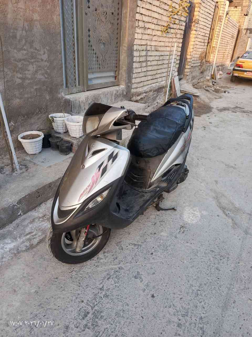 السلام عليكم دراجه ماكس 140,مكينه خير من الله تايرات جددد كهربائيات كلها شغالة قفل صندوك قفل قبق بانزين اوراق منفيس كامل
حتى كيج بانزين كيلو متر شغال مكاني بغداد الشعلة   350 وبيه مجال  
***********  شغالة سلف وهندر
