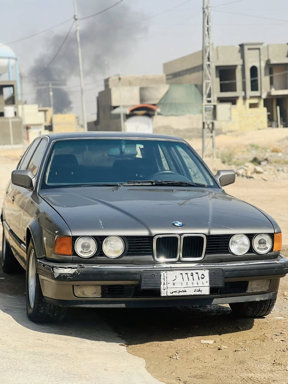 السلام عليكم بي ام 735 رقم بغداد بسمي موديل 1993 السيارة صبغ عام جمالية السيارة فول فتحة تبريد كهربائيات شغالة غرفة جلد سقف كنتارة المكان بابل الحمزة الغربي السعر 53وبيها مجال الرقم ***********
