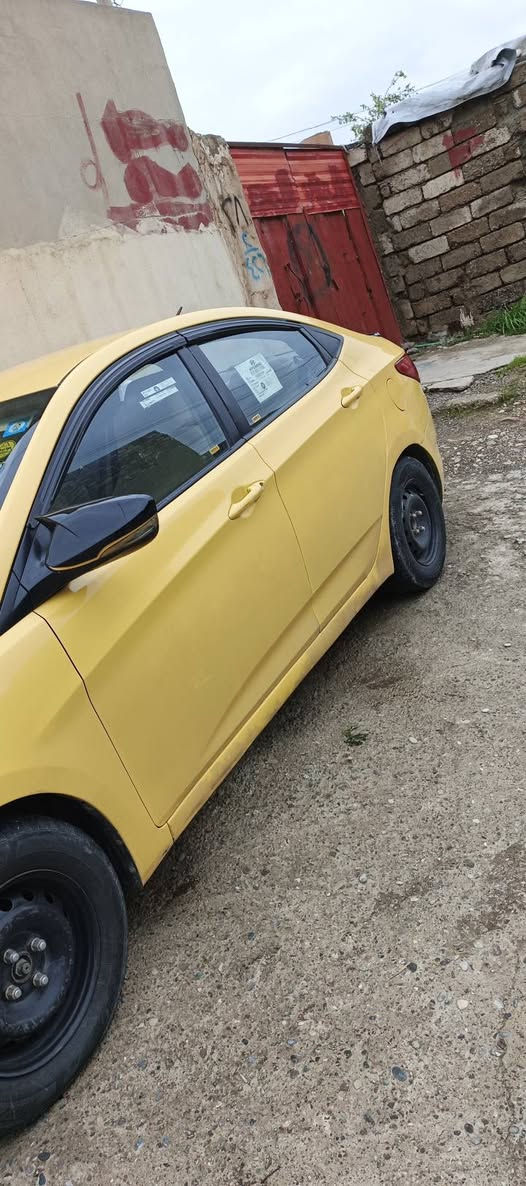 اكسنت 2013 خليجي
محرك 16 شرط كير ايتي المرغوب كلو جديد
ضرر جاملغ خلفي بدون دواخل 
سعر 95 وبيها مجال بسيط
استفسار ***********
