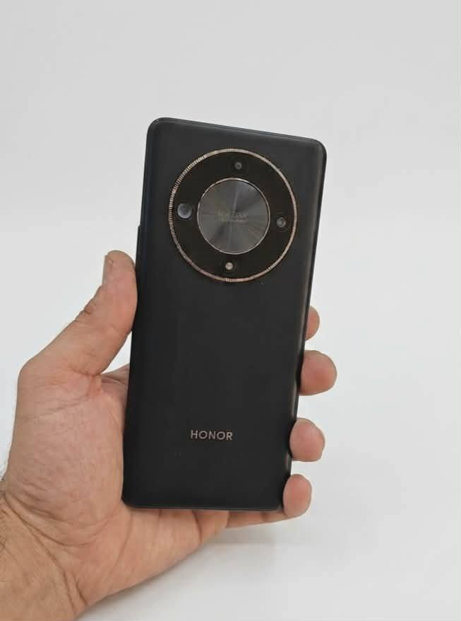 هونر x9b
ذاكره 256 /12
جهاز مواصفاته معروفه
نظافه 100٪
بدون ملحقات


**إذا كنت صاحب هذا الإعلان وتريد حذفه لأي سبب، رجاءا أرسل رسالة إلى الدعم الفني**