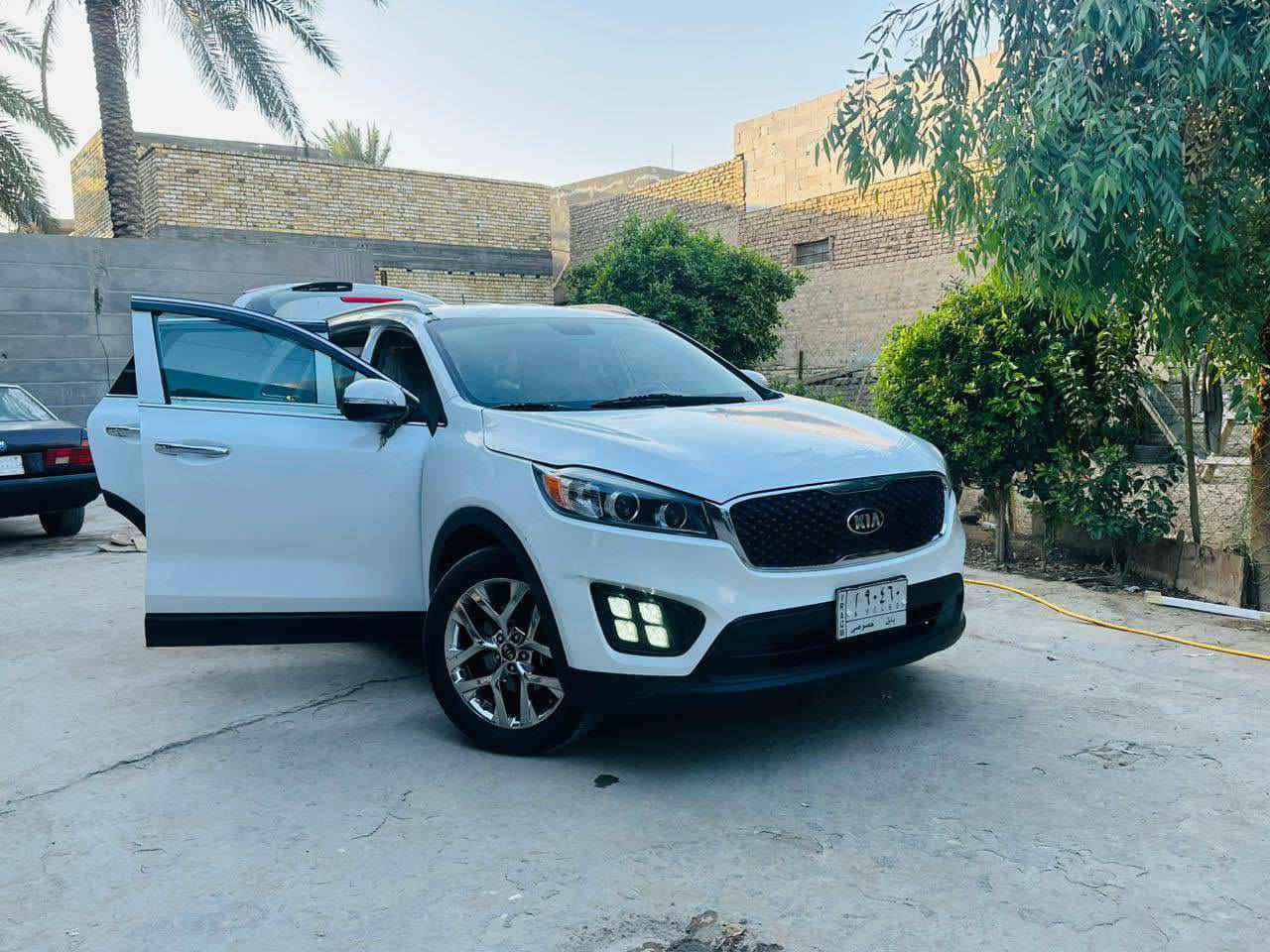 سورينتو موديل ١٨  وارد امريكي 
جميع ايرباكات سليمة 
محرك ٤ سلندر 
ماشية 81  الف 
حادثه جاملغ الايسر الخلفي فقط لون صدفي غرفته لونين عسلي واسود 
انظمة قيادة عادي واقتصادي وسبورت
كامره خلفية شاشه كبيره

السيارة بأسمي. السياره جديده بمعنا الكلمه 
سياره متروكه بلبيت تخم تاير جديد 
التفاصيل على الخاص 

*********** حلة, بابل
