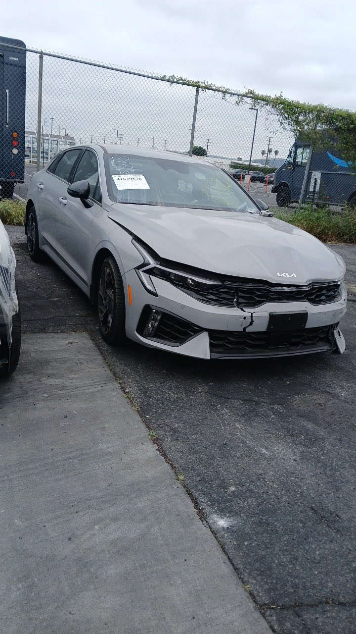 السلام عليكم كي فايف موديل ٢٠٢٥
مواصفات جي تي لاين فوول للاخير

٢٥٠٠ محرك تنفس طبيعي 

مواصفات 

بصمه

كشنات تدفئة  

شحن هاتف لاسلكي 

قياده ذاتيه ؏ الخطوط السريعه

هاند بريك بصمه

تشغيل عن بعد 

مثبت سرعه 

نضام ABS

مانع انزلاق حساس أطارات 

بك لايت ليد

شاشة

كامره دواره

الاسلكي 

شاشه اعطال

ويل كورم لونين

رادار جانبيه

مراقبة النقطة العمياء

رادار الخطوط البيضاء 

اشاير بالمري 

كشنات جلد اسود وابيض

مقعد للسائق قابل للتعديل كهربائياً

لايتات ‏3 عدسات 

نضام قياده أيكو + سبورت +سمارت +نورمال

بلوتوث + aux + usb

فول تحكم ستيرن

كير أوتو + عادي

ئوتو بريك 

‏ ‏الخريطة

توقف ذاتي عند الرجوع

صندوك بصمه

‏AUTO HOLD

تصميم خارجي رياضي

نظام الملاحة

مصابيح خلفية LED

مصابيح ضباب LED

لاسلكي Android Auto 

 ماشية ١٠ ميل

***********

حادث : شبر بنيد فقط بارد  ايرباك دركة مصلحة  راجع سستم بدون صبغ  باقي كفالة عامة

السعر ٢٣٥
