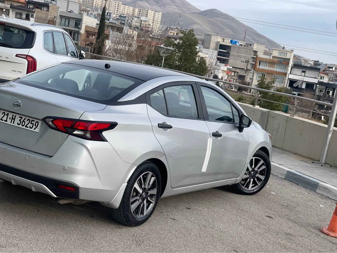 Nisan sunyy 2021  نیسان سەنی مۆدێل ۲٠۲۱ 
‎  نیسان سەنی ڤێرسا شکل نوێ
‎۳ پارچە بۆیاغە بێناو گرتن بێ ئرباگ
‎٤ تایەی لۆک لۆک بۆ بەستراوە
‎ویلەکانی کراوە بە SV
‎سەنەوی  تازەیە و بەناو خۆمەوەیە
‎40 هەزار رۆشتوە 
‎سەیارەکە لۆک لۆکە دەعمی  ئێرەی نیە 
‎هەموو گیانی بەشەرتە
‎کارەبای _تەقە و رەقە _ئرباگ_گێر_مەکینە _تایە_ 
‎یەک دینار مەسروفی تیا نیە
‎سەقفی پانۆراما کراوە _قوفل مەرکەزی_ دوگمەی سپۆرت_ ئاوێنە کارەبا_تەحەکوماتی سەر سوکان_لایت لید_حەساسی دواوە 
*********** 
‎120 مەجال السليمانية, العراق
